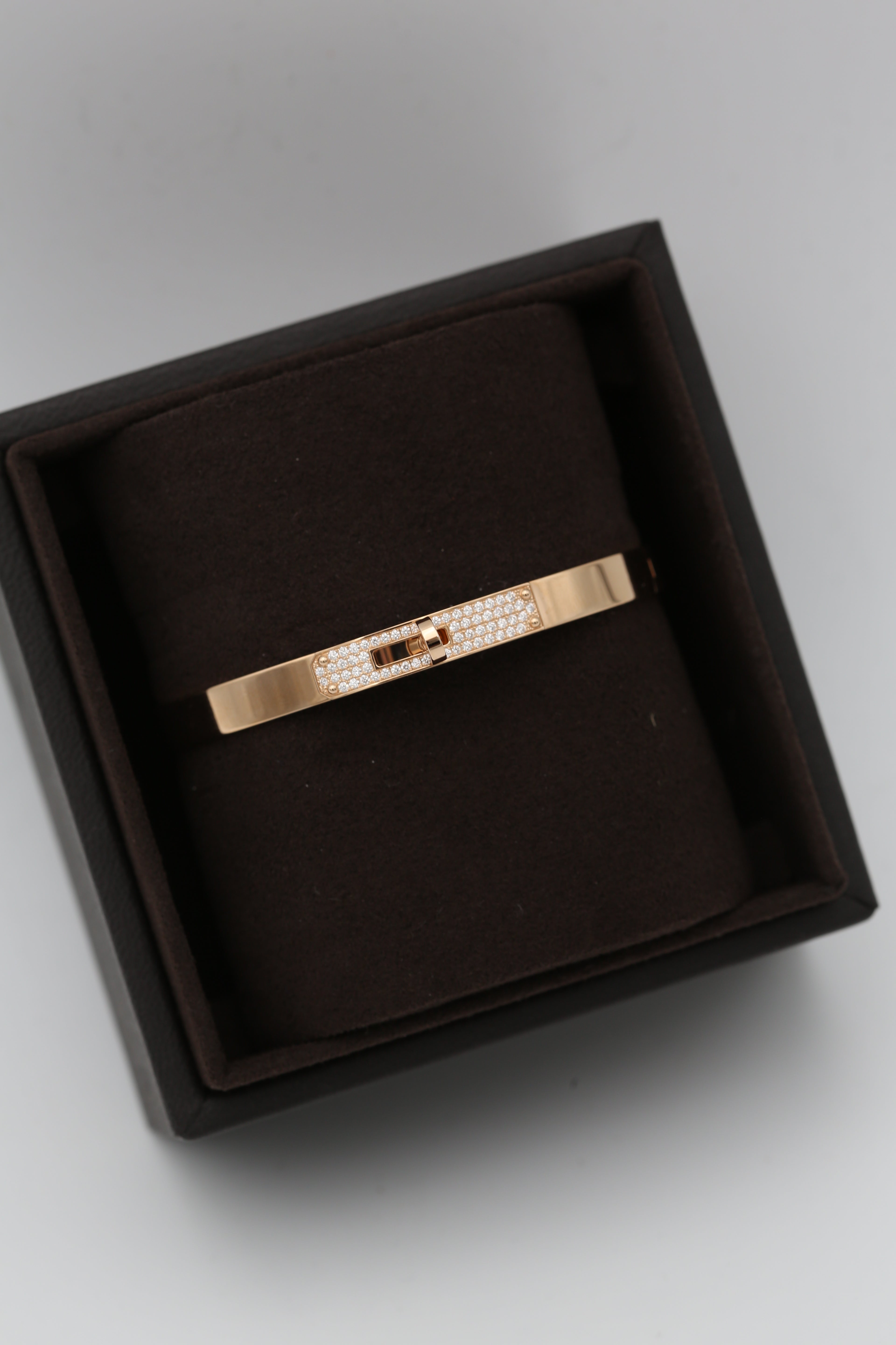 HERMÈS KELLY BRACELET ROSE GOLD WITH DIAMONDS
