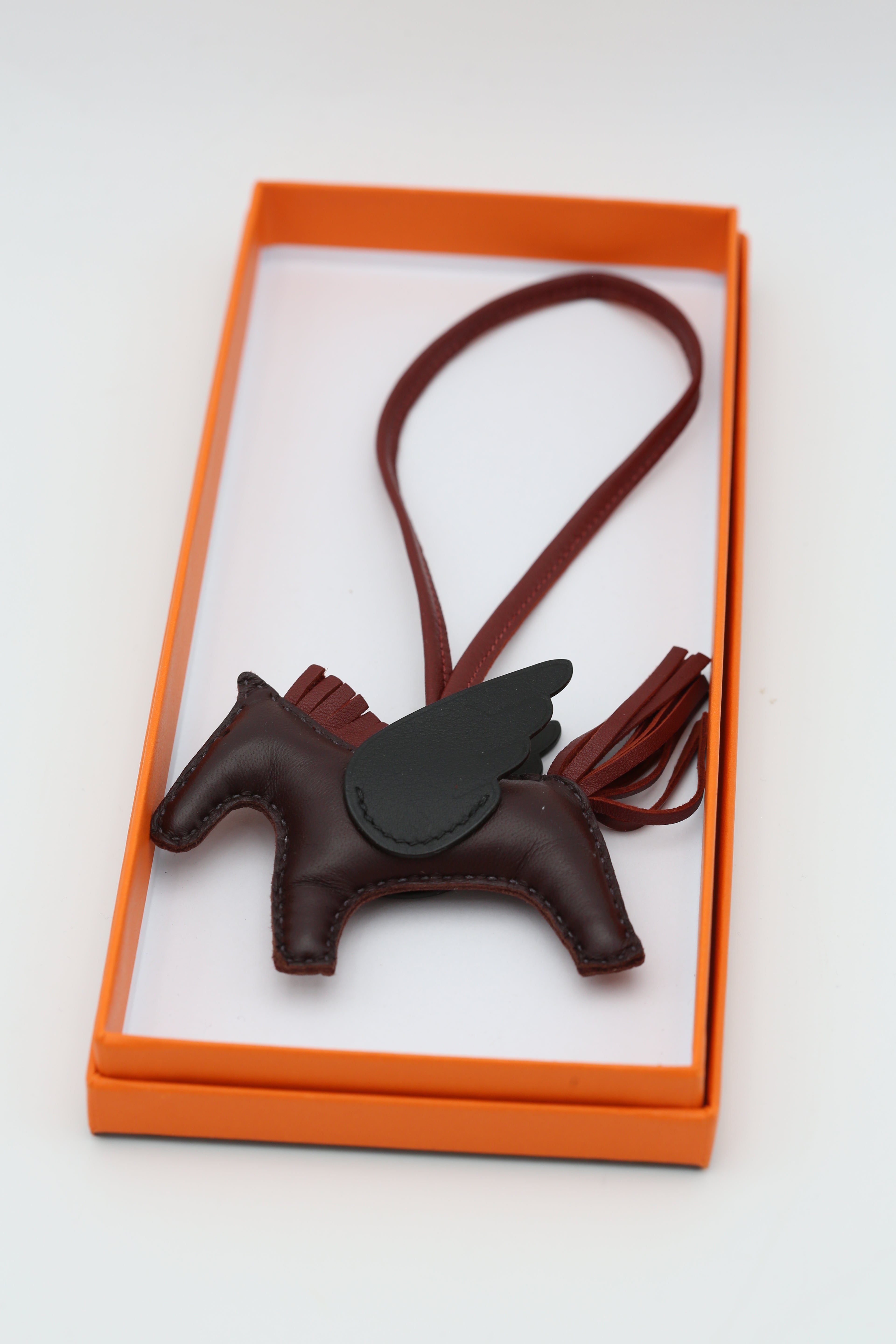 HERMÈS PEGASE RED BROWN BLACK
