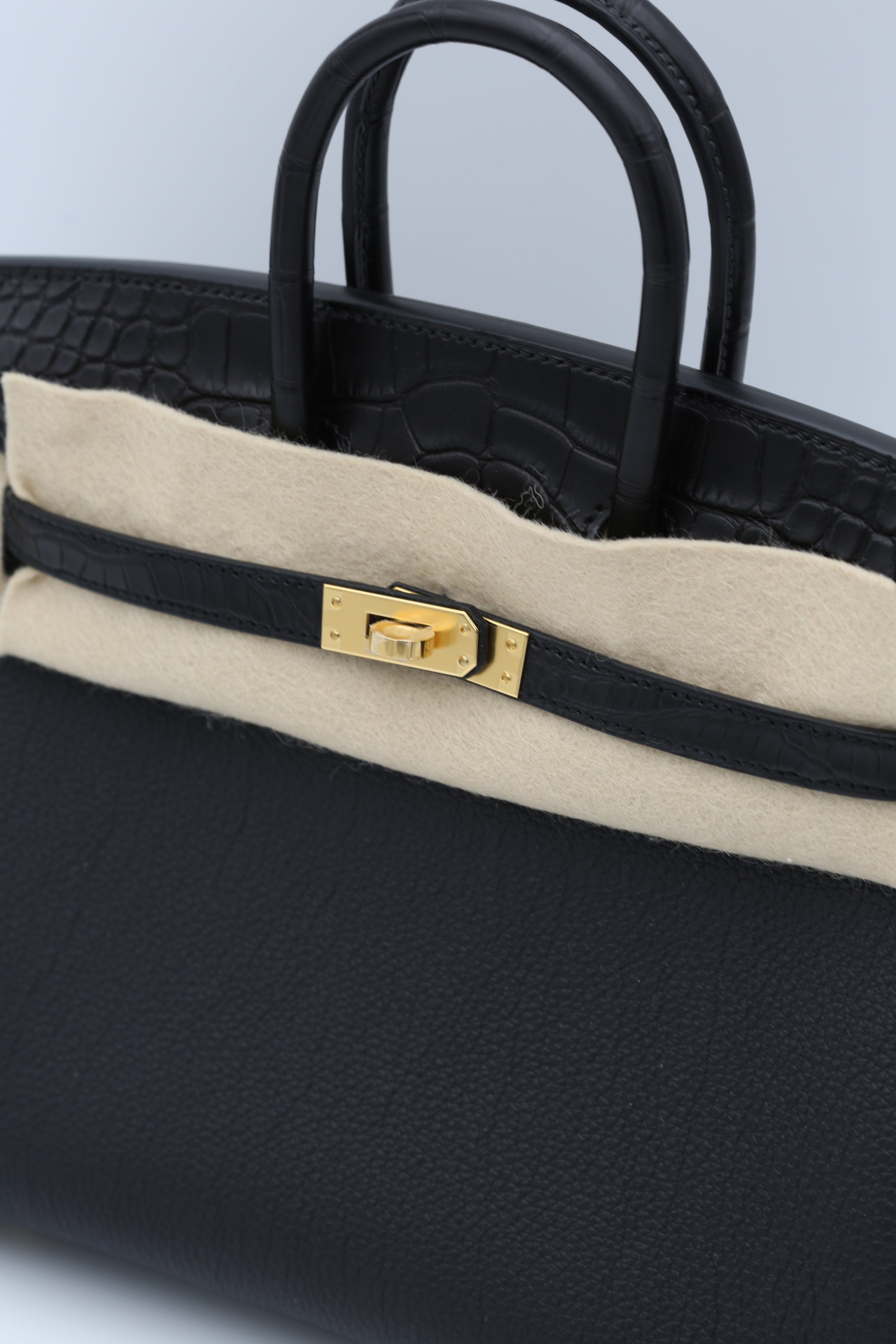 HERMÈS BIRKIN25 BLACK GOLD HARDWARE TOUCH K STAMP