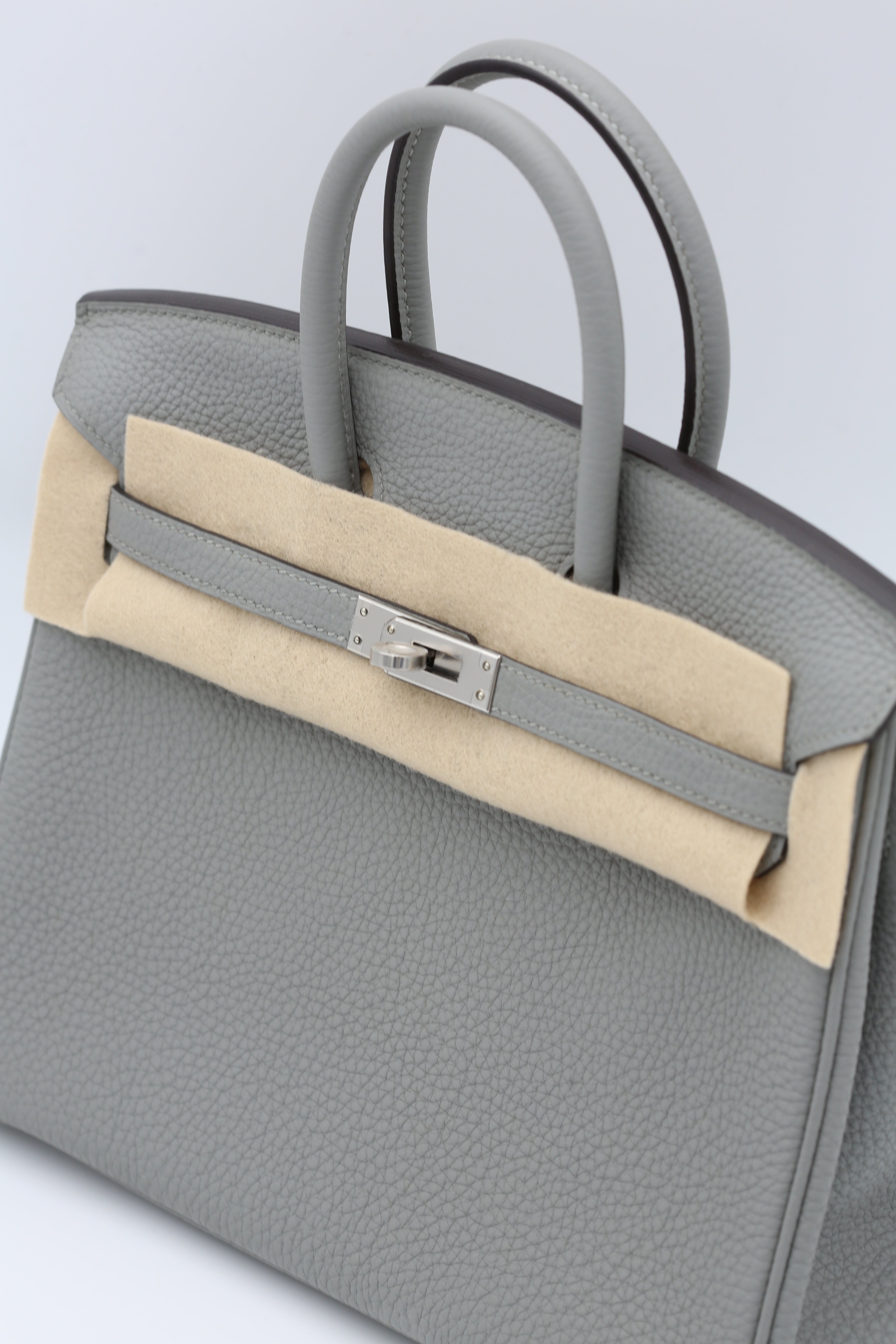HERMÈS BIRKIN25 GRIS MOUETTE TOGO SILVER HARDWARE X STAMP
