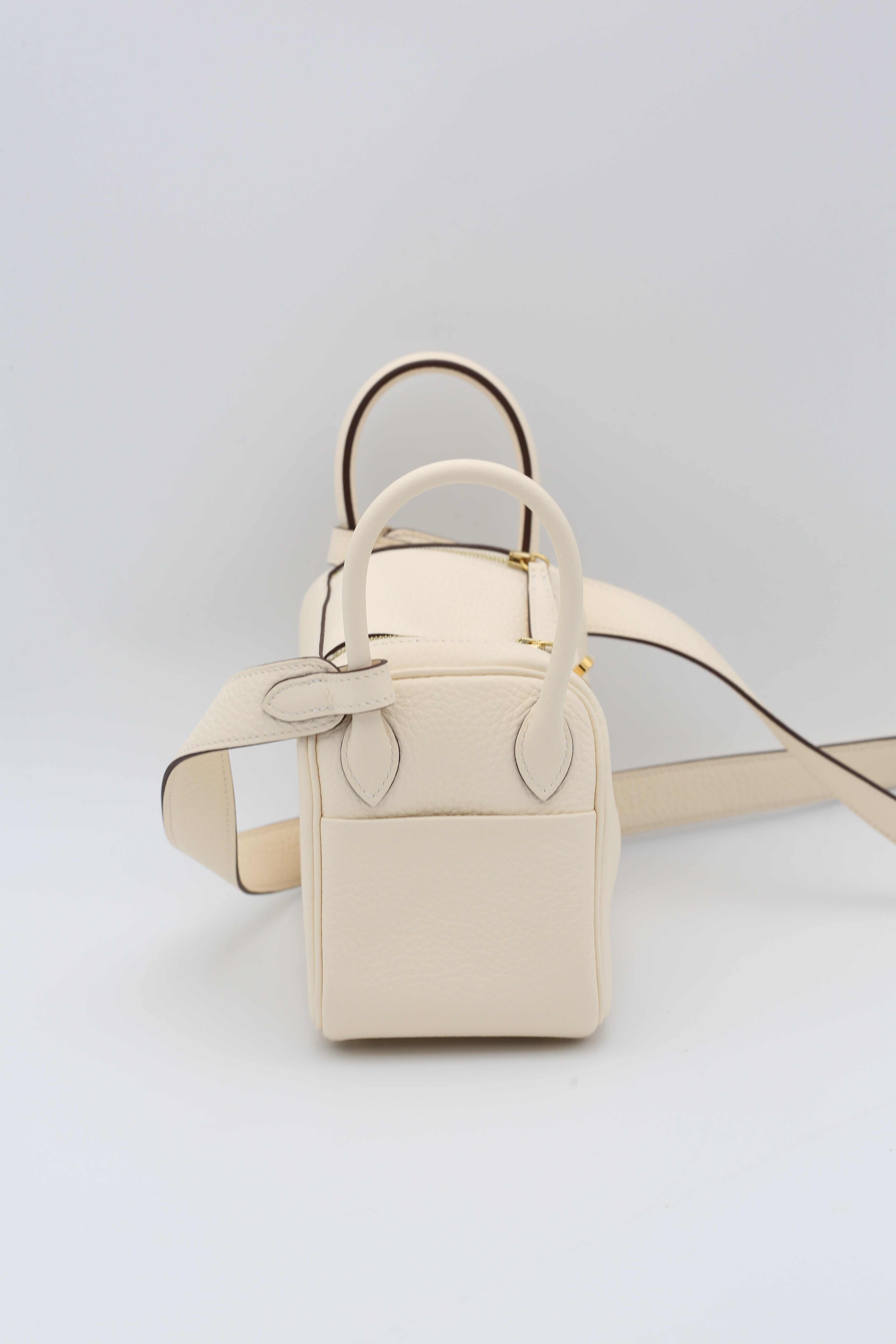 HERMÈS MINI LINDY NATA TC GOLD HARDWARE W STAMP