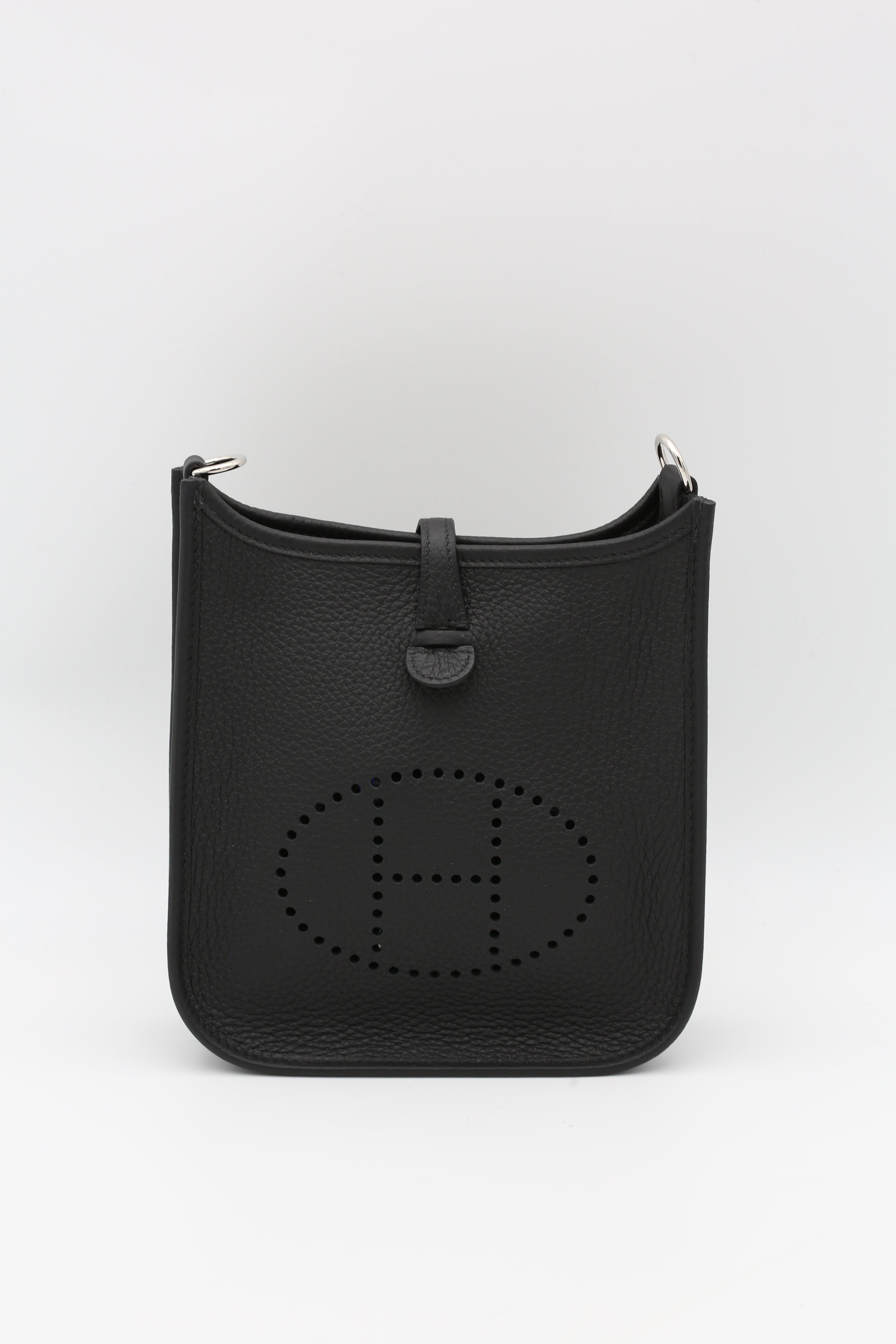 HERMÈS MINI EVELYNE NOIR TC K STAMP