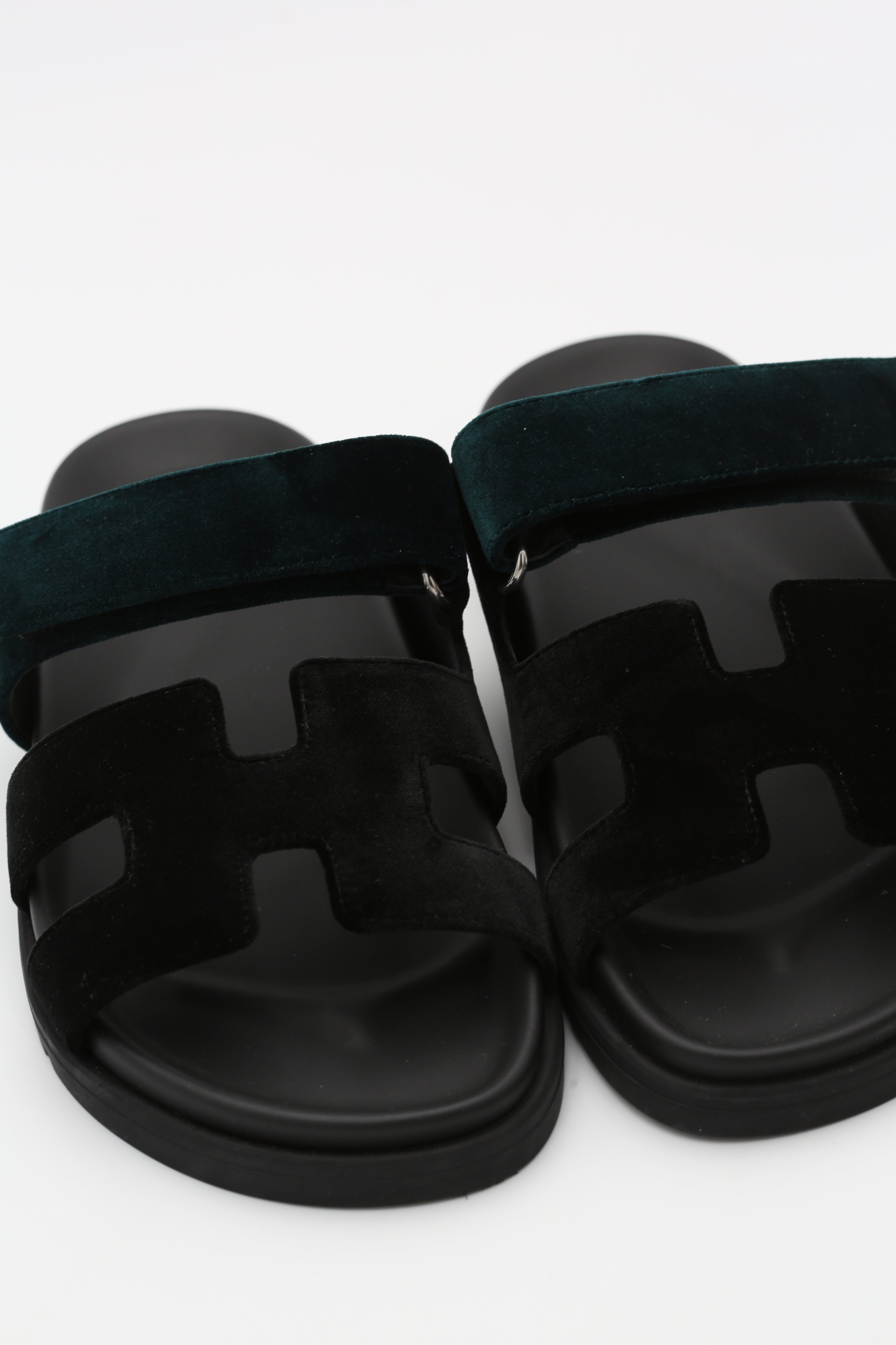 HERMÈS CHYPRE SANDAL BLACK & DARK GREEN SIZE 36.5