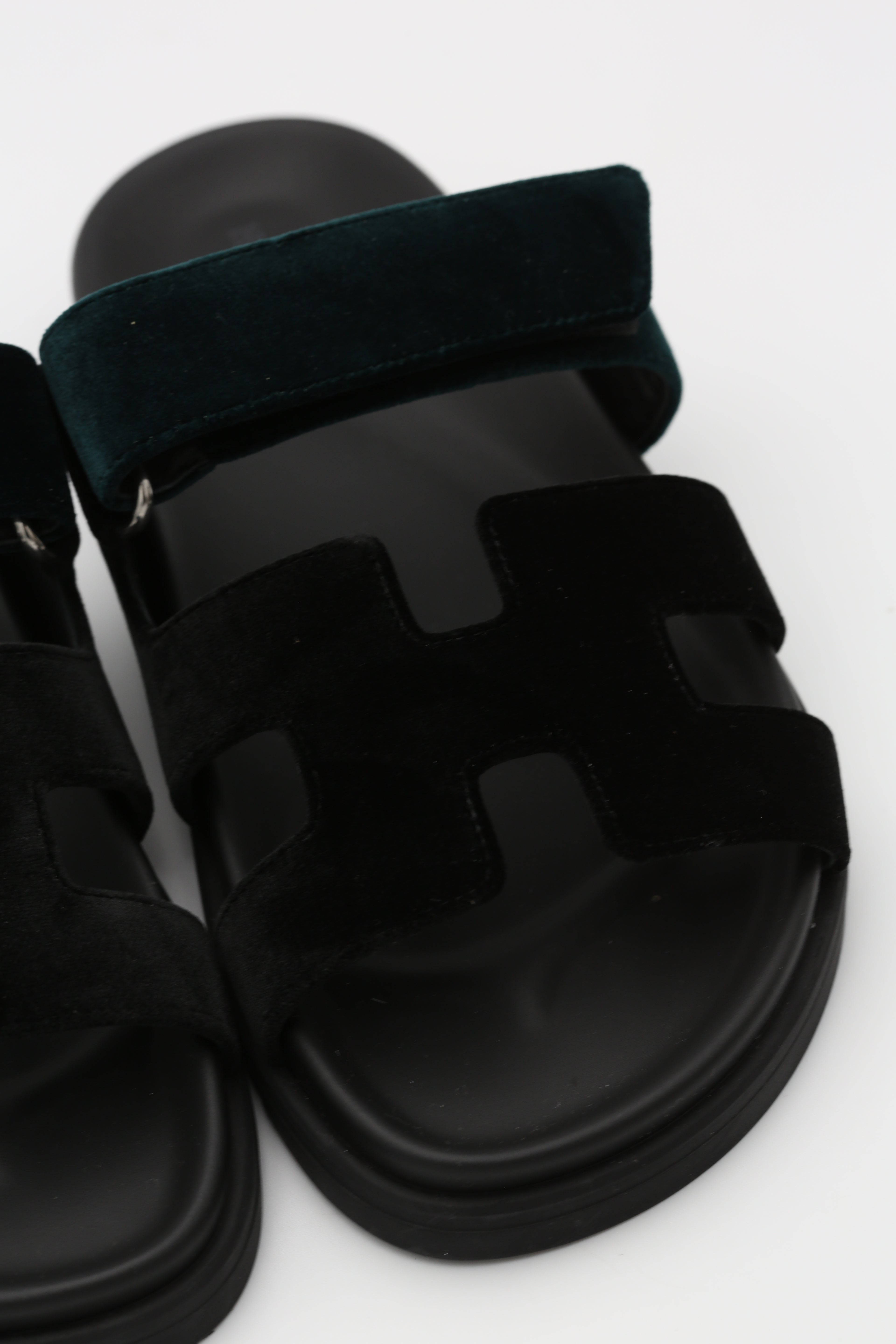 HERMÈS CHYPRE SANDAL BLACK & DARK GREEN SIZE 36.5