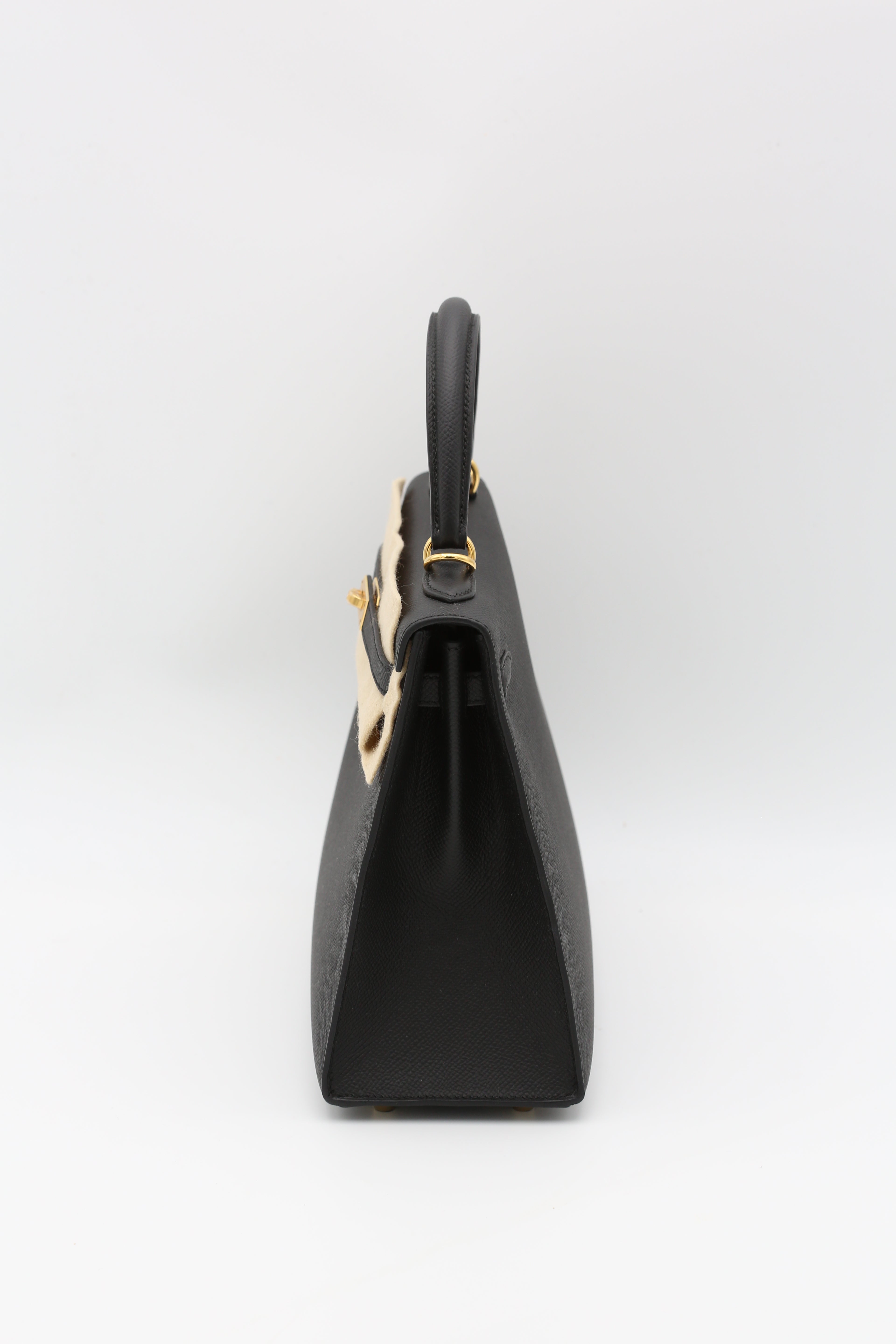 HERMÈS KELLY25 BLACK EPSOM SELLIER GOLD HARDWARE G STAMP