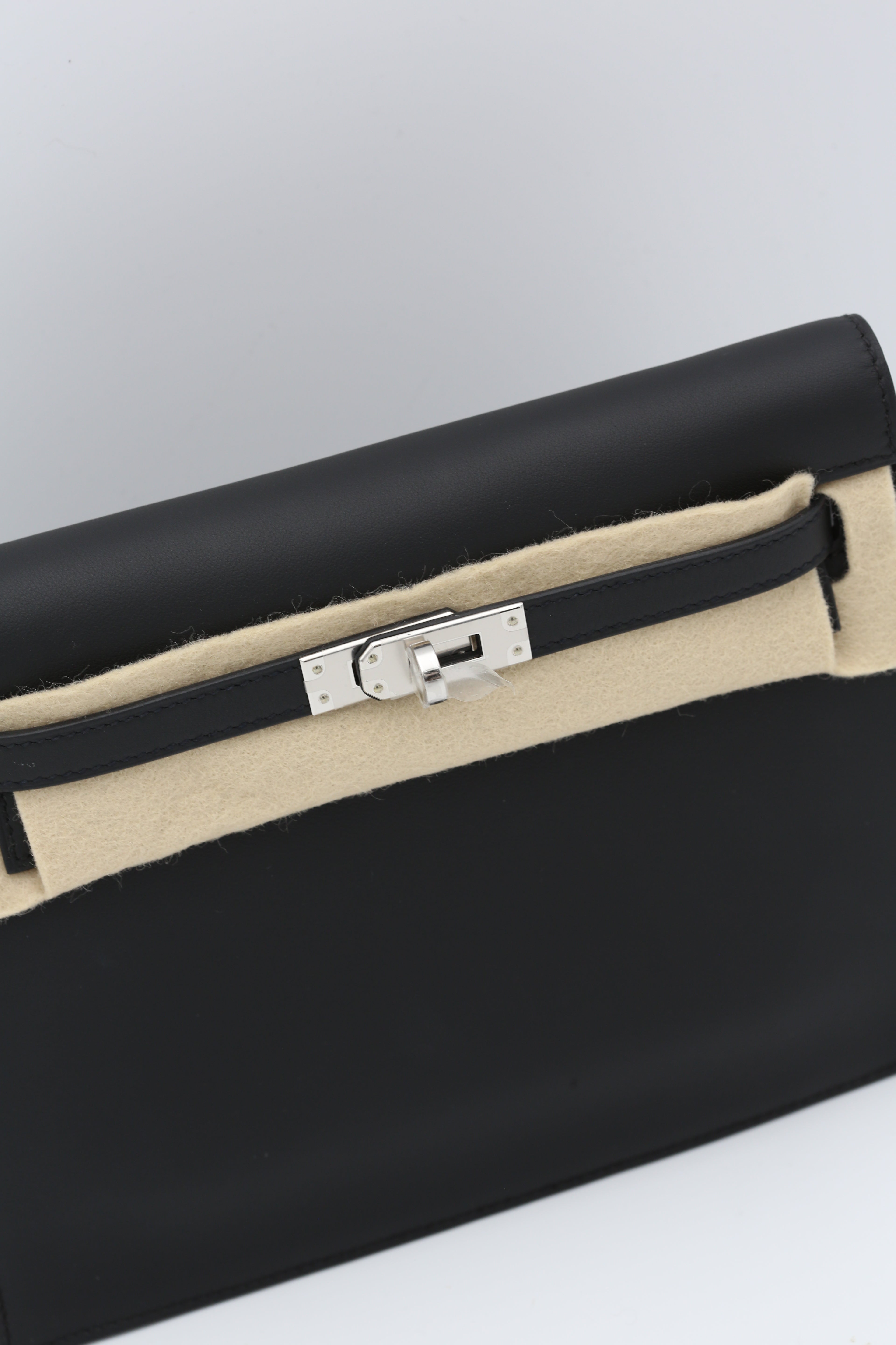 HERMÈS KELLY DANSE NOIR SWIFT SILVER HARDWARE G STAMP