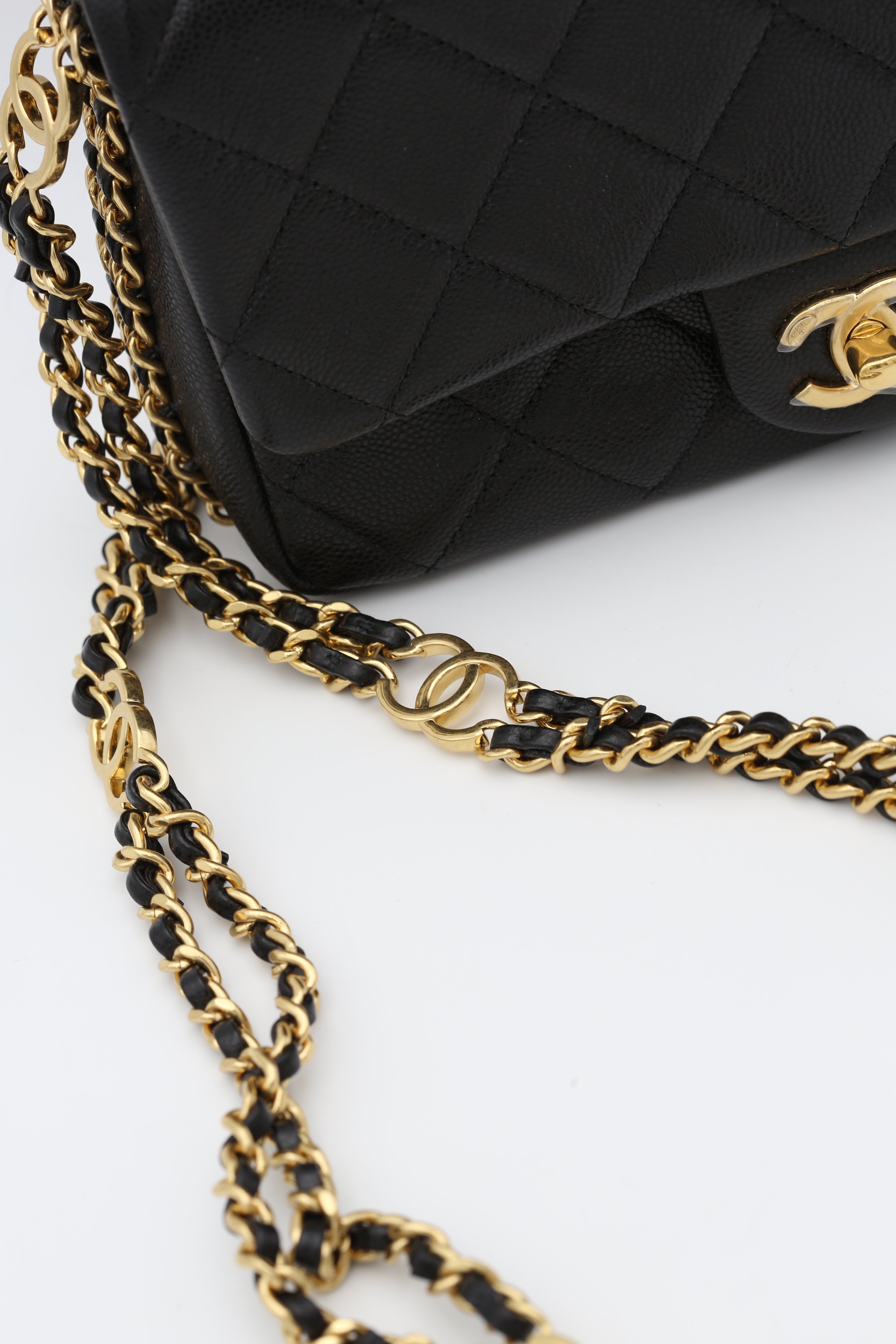 CHANEL CC LINK CHAIN FLAP BAG BLACK GOLD HARDWARE