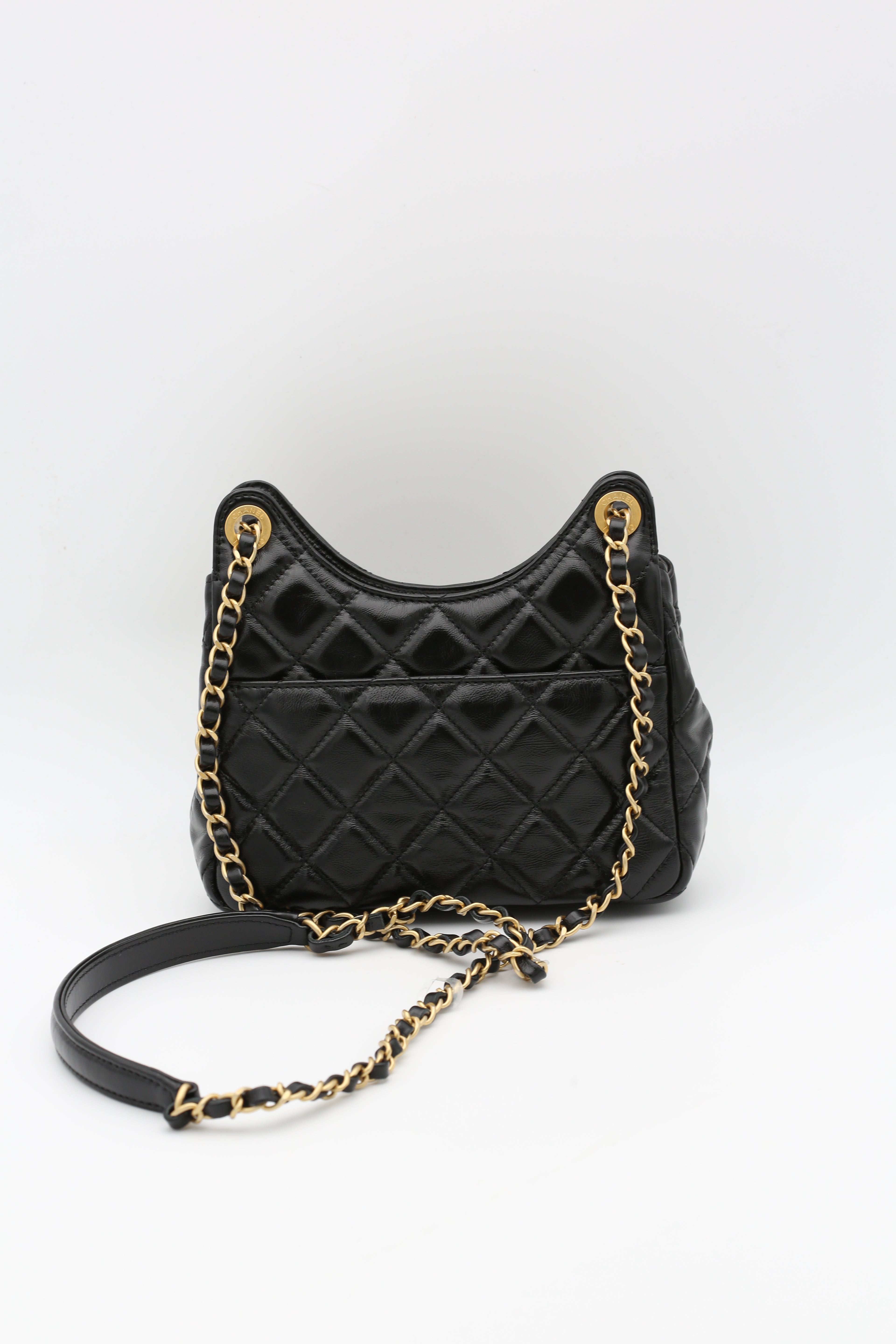 CHANEL WAVY CC HOBO BLACK SHINY CRUMPLED CALFSKIN QUILTED GOLD HARDWARE 2025