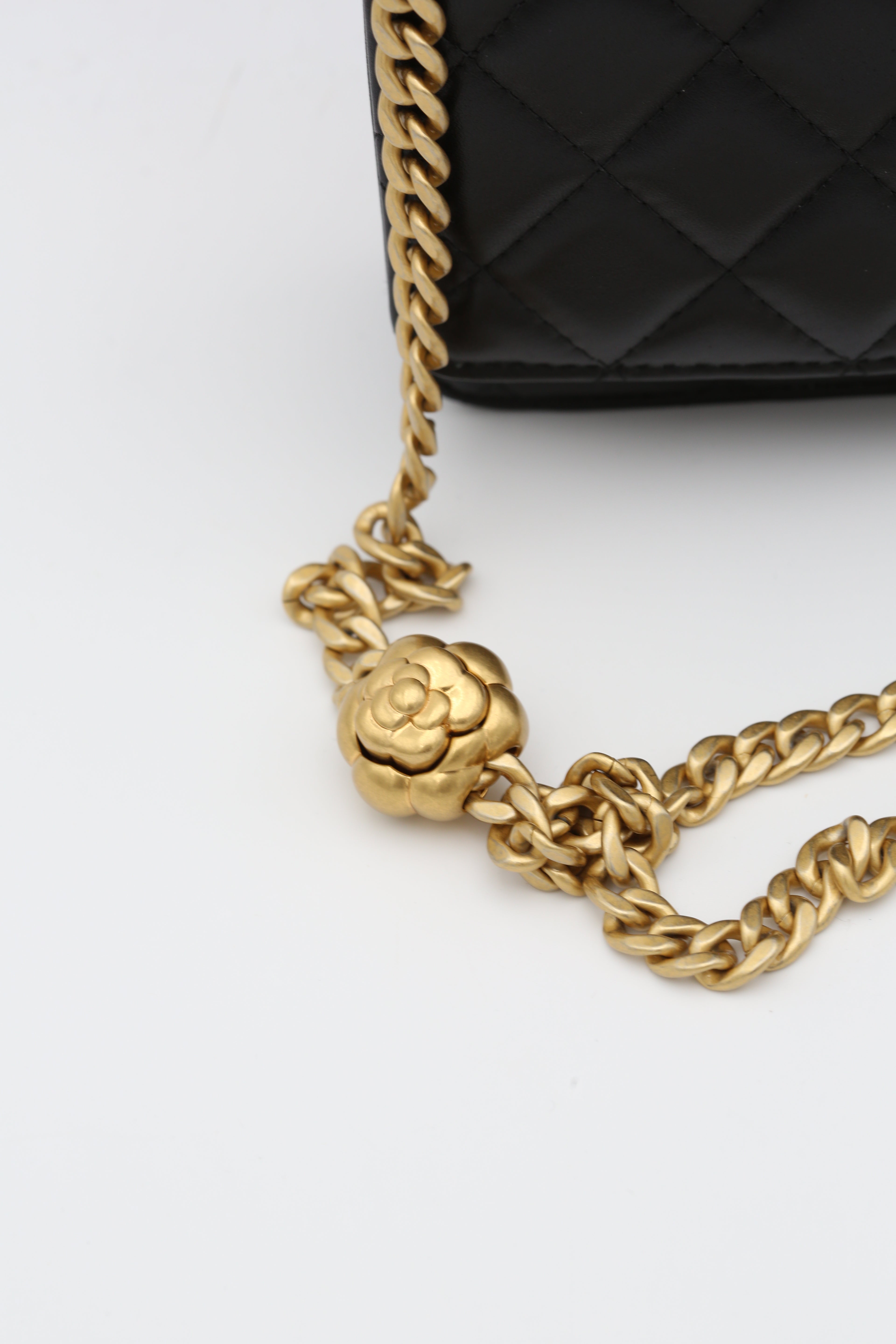 CHANEL WALLET ON CHAIN BLACK GOLD HARDWARE 2025
