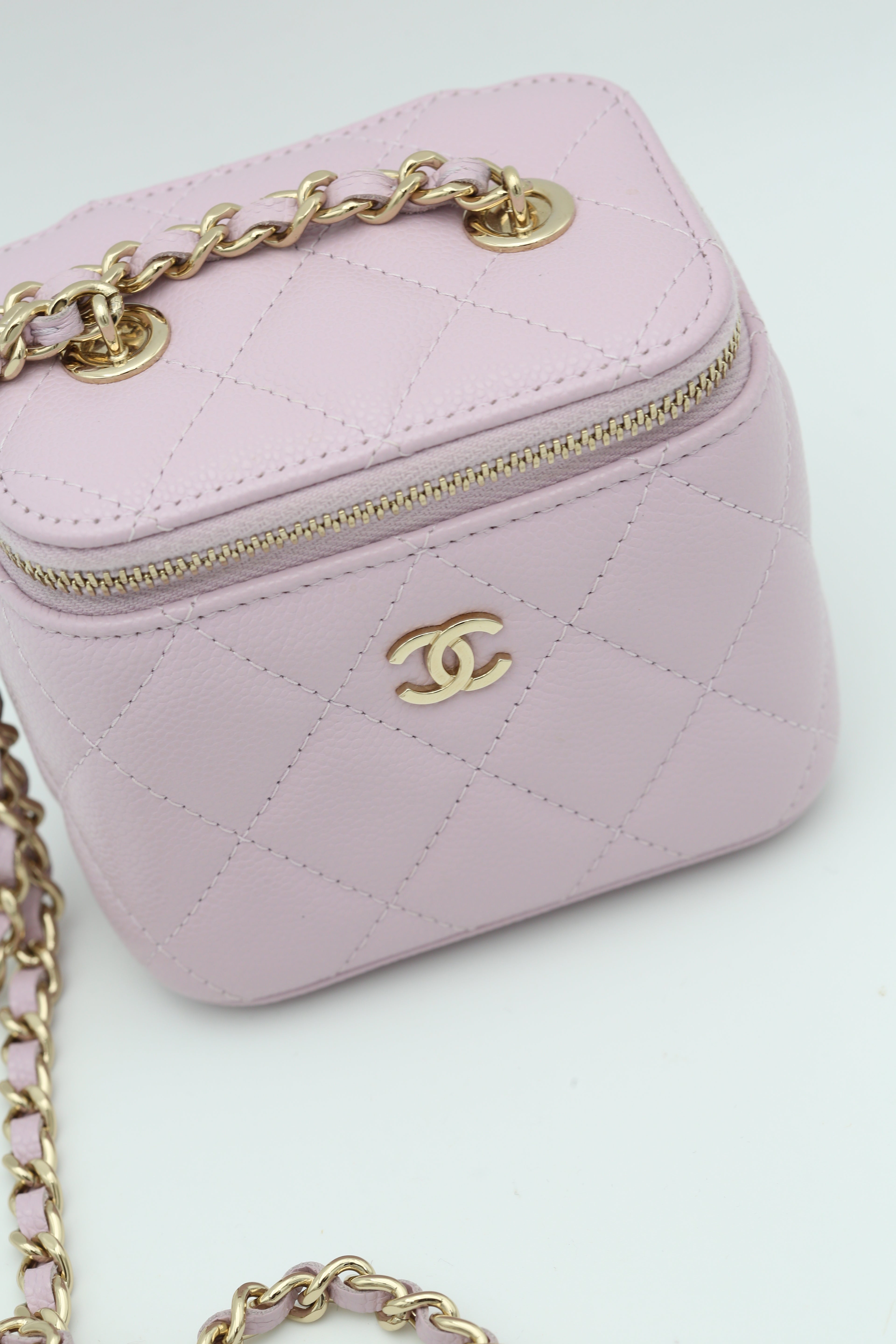 CHANEL BOX CLUTCH ON CHAIN PURPLE