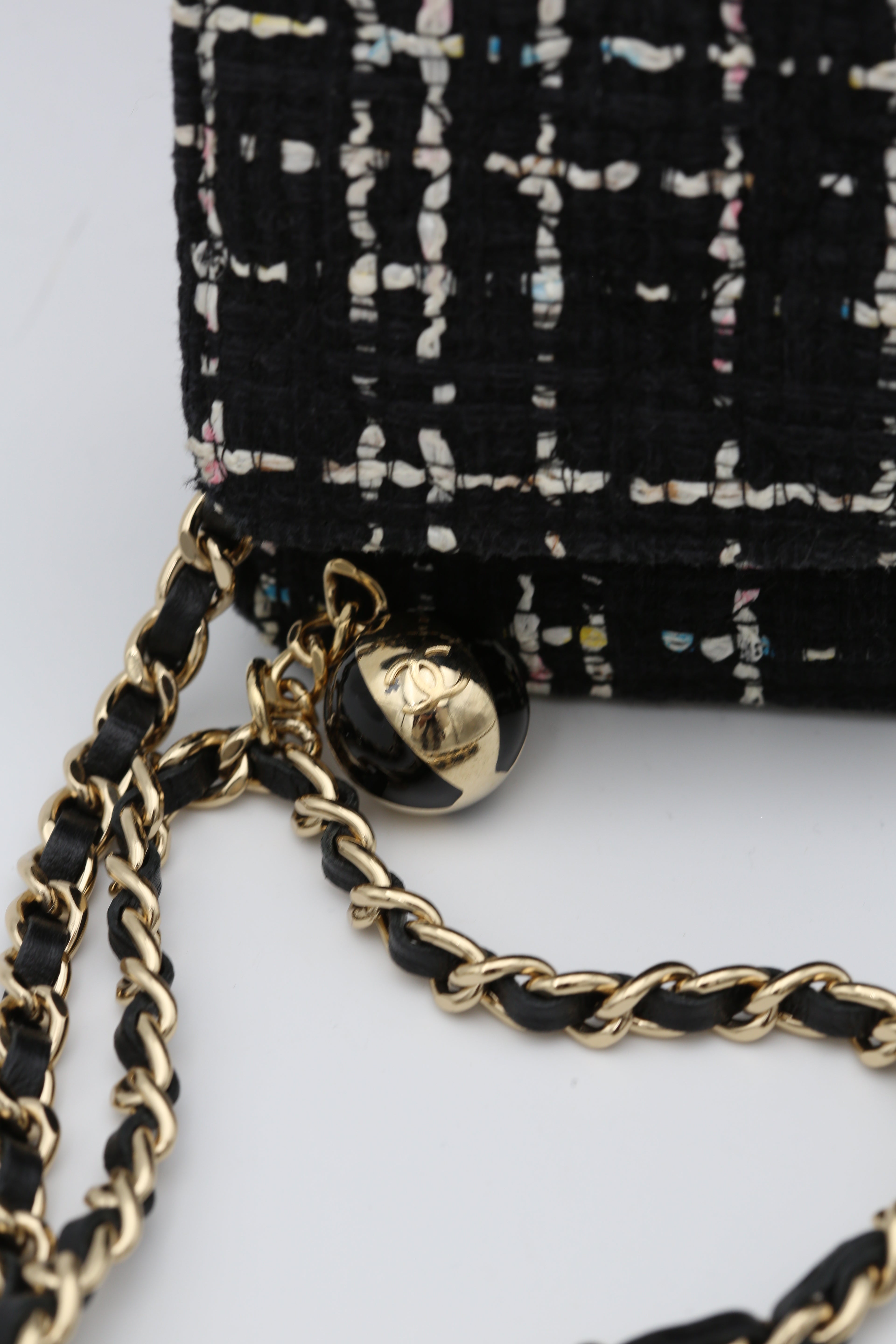 CHANEL WALLET ON CHAIN