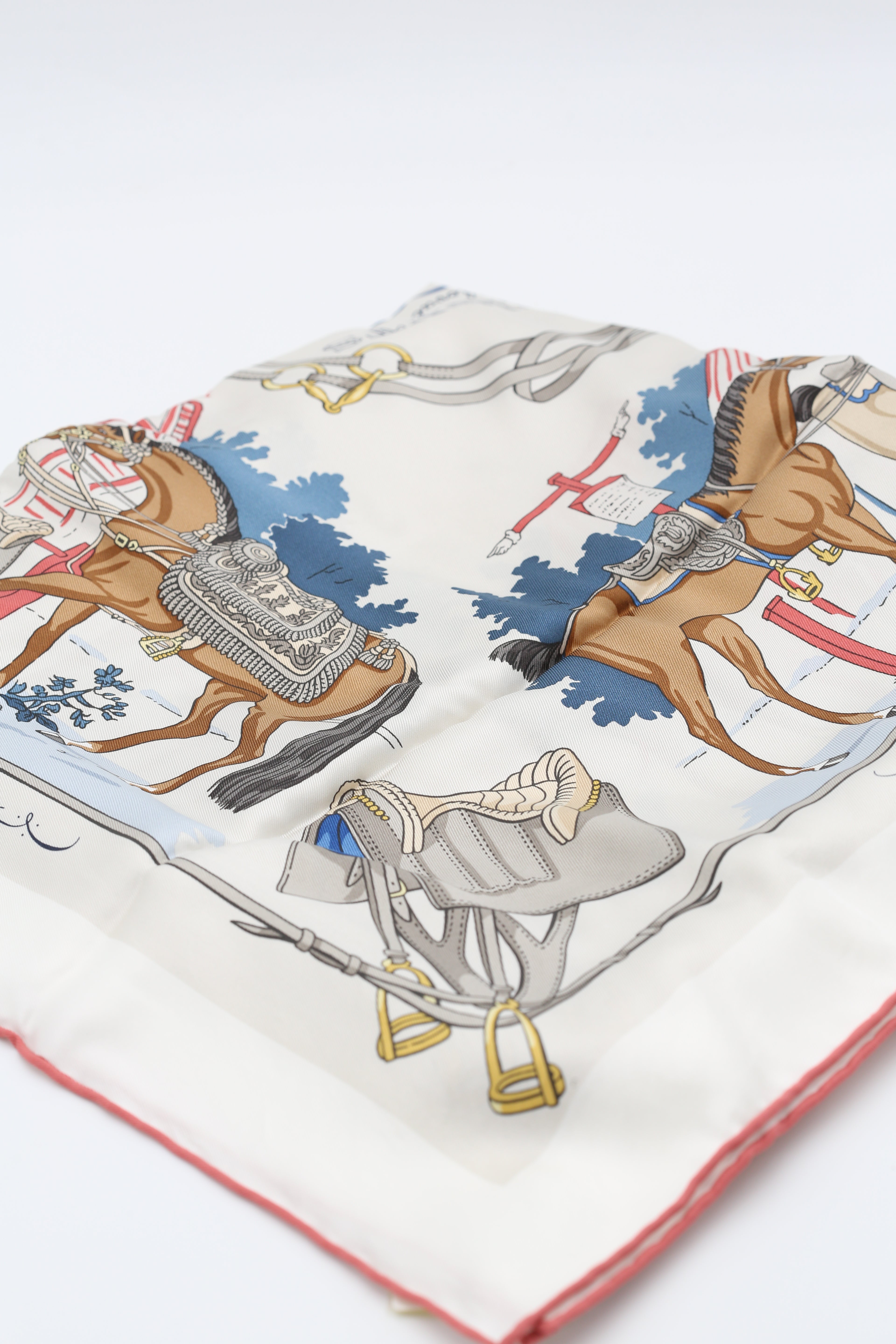 HERMÈS SCARF 70X70 BEIGE WITH HORSE