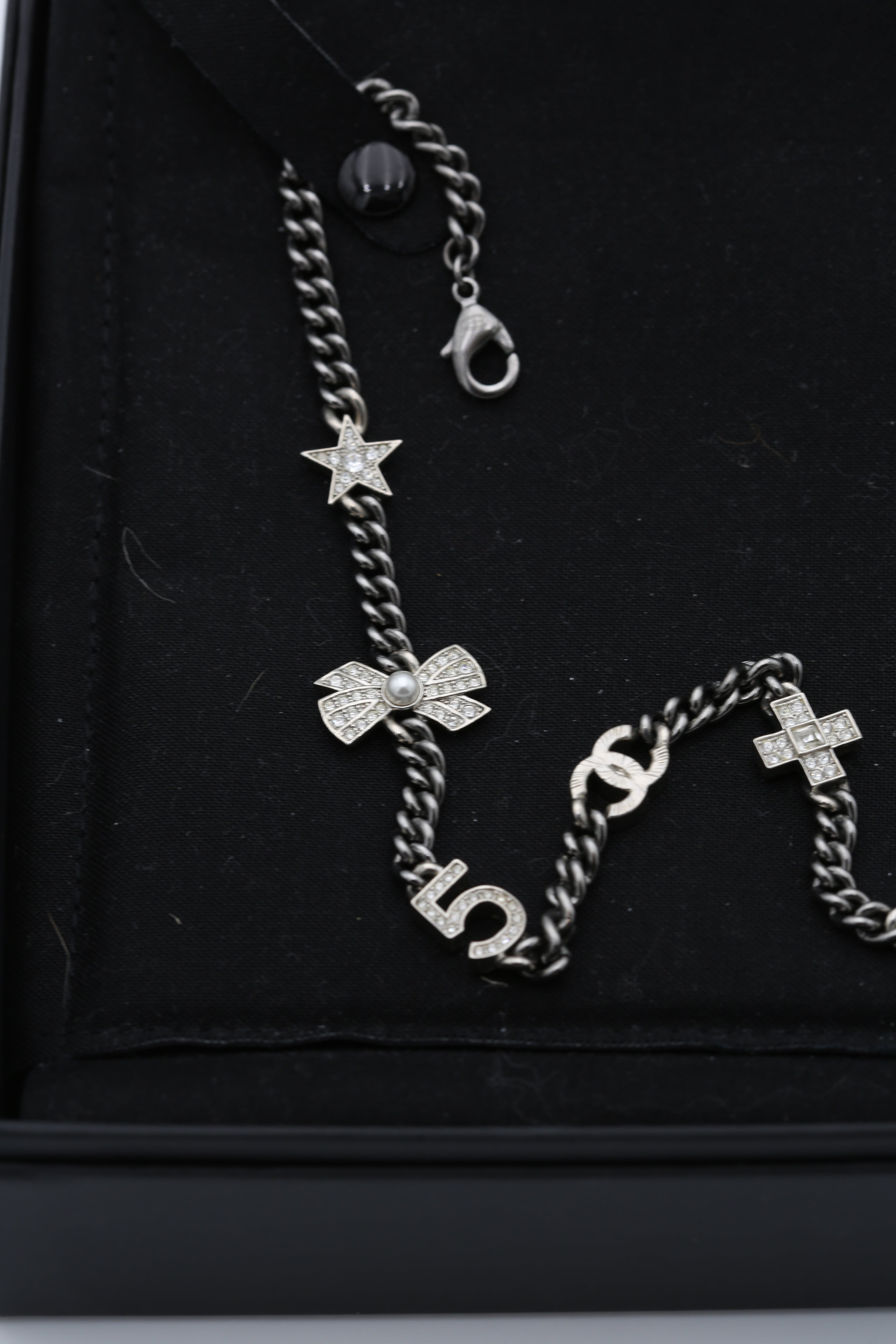 CHANEL NECKLACE SILVER