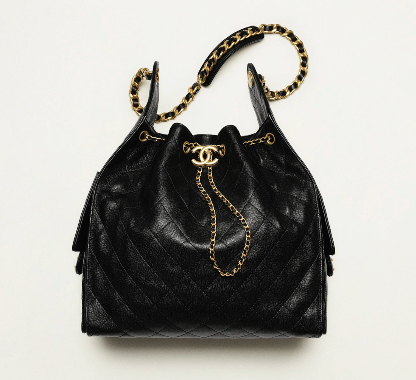 CHANEL 25 HOBO BAG MEDIUM BLACK GRAINED CALFSKIN GOLD METAL